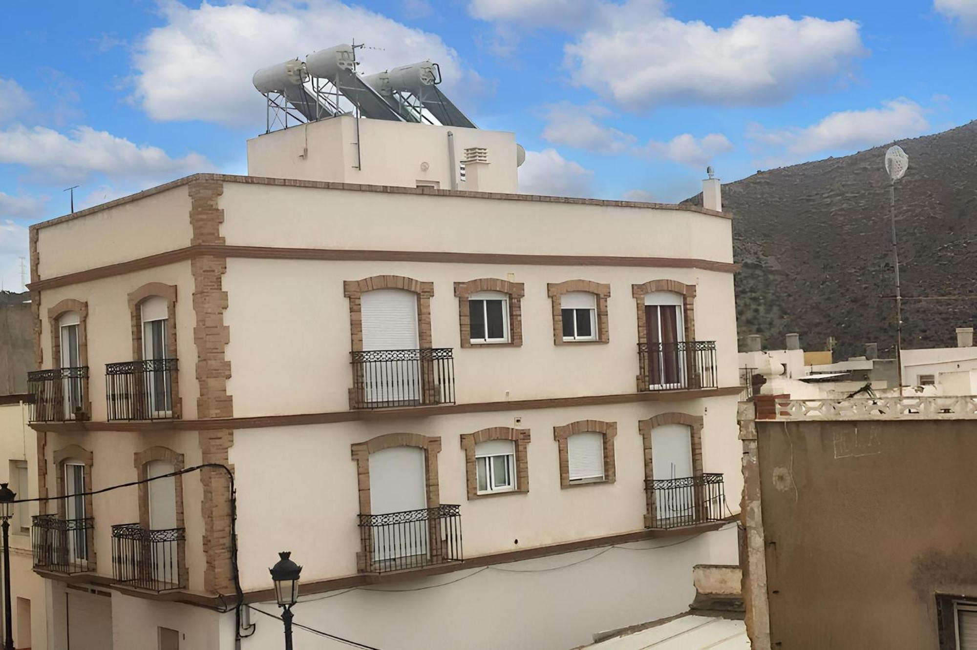 Spacious Apartment With Mountain View In Tabernas, 99 Sqm Exterior photo